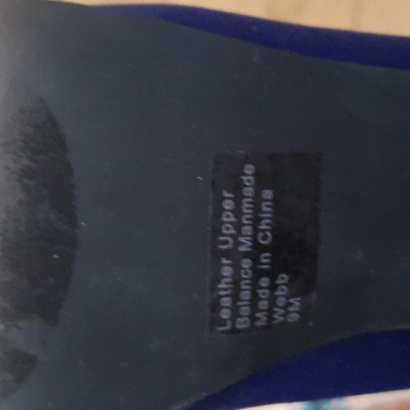 Navy Heels - Picture 4 of 6